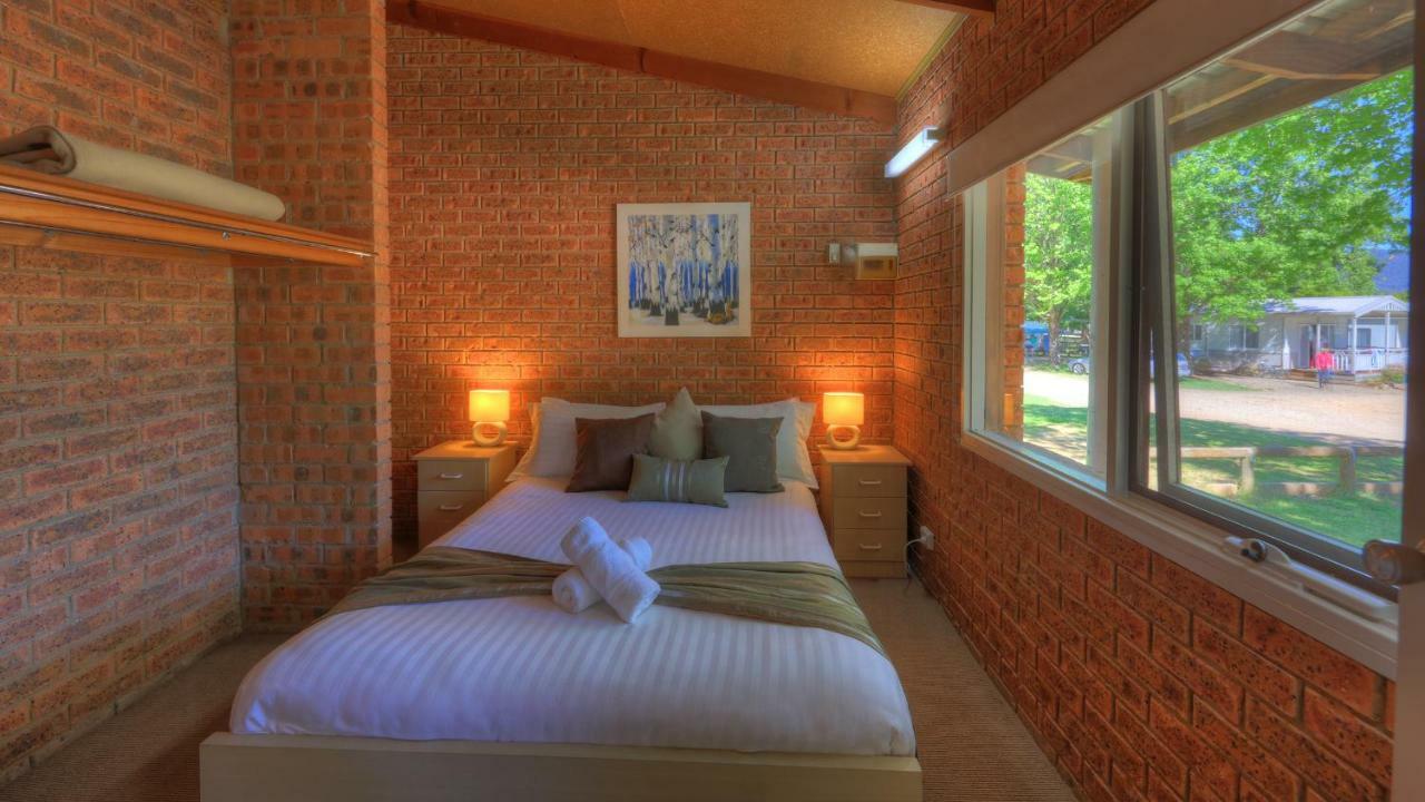 Big4 Porepunkah Holiday Park Bright Exterior photo