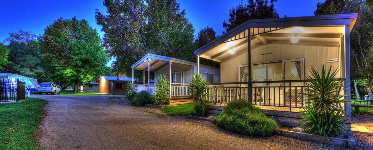 Big4 Porepunkah Holiday Park Bright Exterior photo